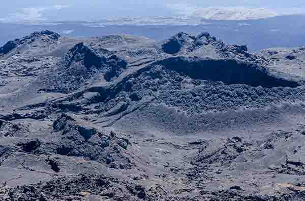 76 - Ecuador - islas Galapagos - isla Isabela - volcan Chico - conos parasitos
